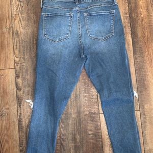 Old navy high waisted knee hole jeans